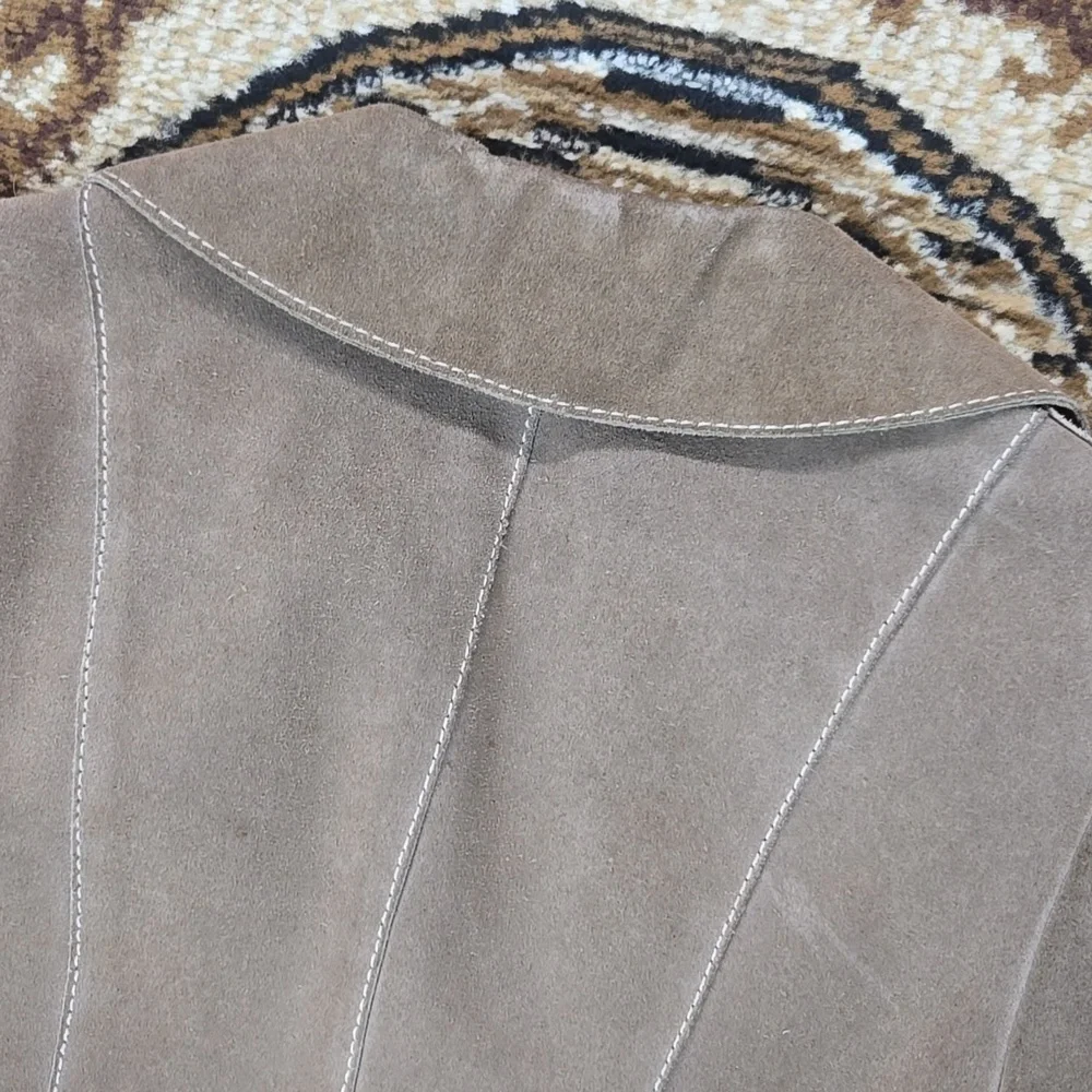 Irving Posluns 1970s Suede Coat Leather Jacket with Gold Hardware 70s Retro Fall - Picture 9 of 16